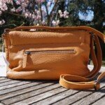Sac besace Sacs en cuir – maroquinerie – Marie Pipelette, boutique de créateurs à Brignais