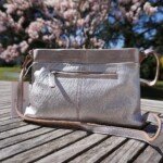 Pochette bandoulière Sacs en cuir – maroquinerie – Marie Pipelette, boutique de créateurs à Brignais